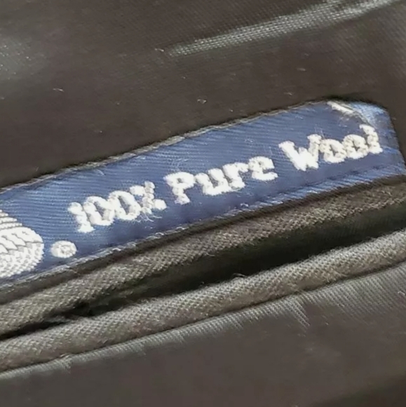 Burberry men blazer XL navy blue gently used - Picture 6 of 6